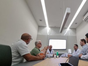 Neurocirurgiões se reúnem para discutir conceitos de Planejamento Estratégico
