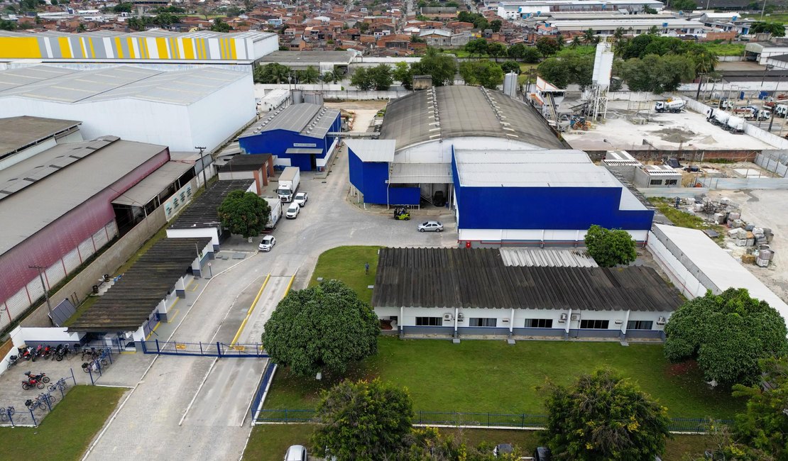 Agência internacional reconhece melhora nas finanças de AL e muda perspectiva de risco