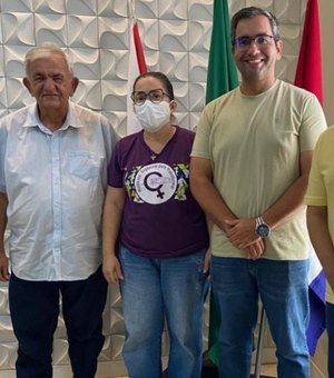 Prefeito e Sinteal anunciam pagamento de Fundef, mas dinheiro nunca foi pago