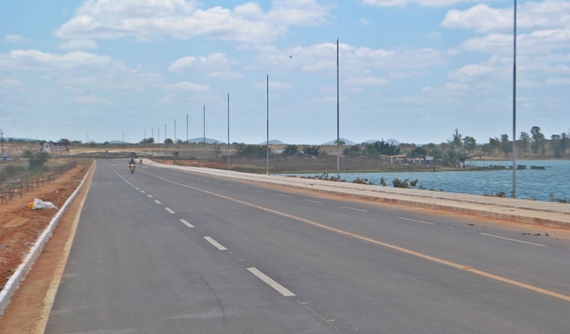 Avenida Perucaba é inaugurada em Arapiraca