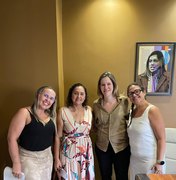 Cibele Moura reúne mães atípicas e presidente de instituto para discutir o Código de Defesa da Pessoa com Autismo