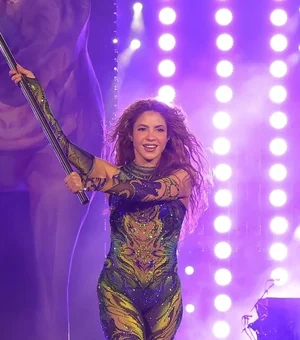 Shakira é criticada por versão de Dai Dai com Léo Santana e Filipe Ret