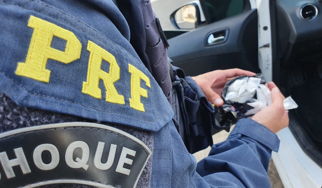Trio é preso pela PRF por tráfico de drogas em São Miguel dos Campos