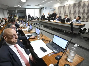 CCJ do Senado aprova PL da Dosimetria e plenário pode votar ainda hoje