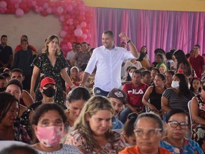 Prefeitura de Campestre faz evento para mulheres e entrega 1.000 cestas básicas