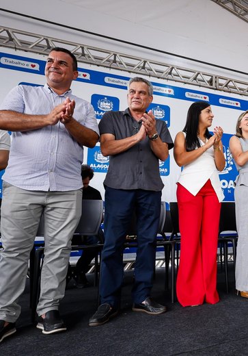 Governador entrega nova estação de tratamento de água em Matriz de Camaragibe