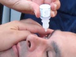 Pacientes reclamam da falta de colírio para glaucoma na capital