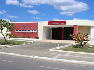 Moto estacionada em frente ao prédio do Ministério Público em Arapiraca é furtada