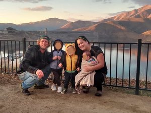 Mulher com problemas de saúde mental mata os três filhos nos EUA