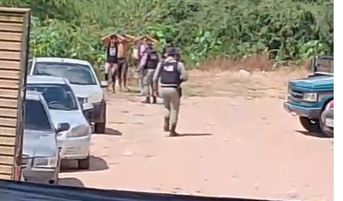 [Vídeo] PM deflagra grande operação em diversos pontos do Centro de Arapiraca