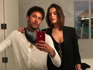Neymar e Bruna Marquezine se encontram em show e fãs especulam volta de namoro