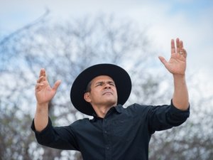 Poeta alagoano José Inácio Vieira lança livro 'Sete' no Misa