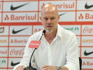 Quedas de técnicos, perdas de invencibilidade; Confira as quatro divisões do Brasileiro