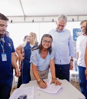 Dia histórico: Tia Júlia assina Ordem de Serviço para construção de 50 novas casas na Tabacaria