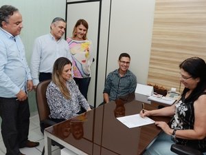 Secretária Rozangela Wyszomirska empossa nova diretora geral da UE do Agreste