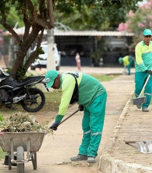 Prefeitura de Maceió promove mutirão de limpeza no Vale do Reginaldo