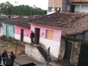 Operações da Polícia Militar resultam em morte e na apreensão de armas e drogas