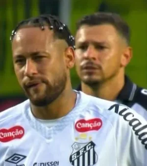 Neymar se manifesta após vexame do Santos e choro no gramado
