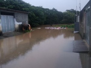 Chuva deixa moradores desalojados em cidades da Região Norte