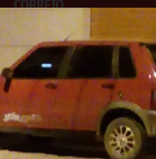 Jovem é preso após realizar manobras perigosas com carro roubado, em Delmiro Gouveia