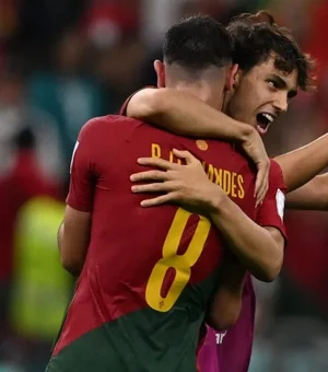 'Leves' sem CR7, João Félix e Bruno Fernandes ditam o ritmo de Portugal na Copa do Mundo