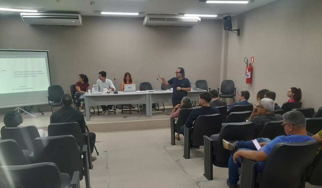 MP media reunião para definir implantação de Conselho Municipal de Política Cultural