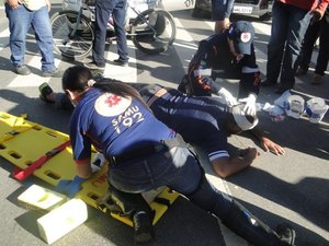 Motos colidem no bairro do Planalto e duas pessoas ficam feridas