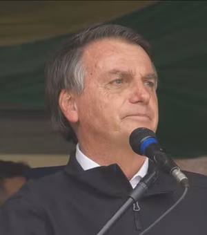 Bolsonaro passa por cirurgia hoje; entenda o procedimento