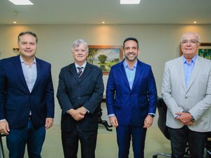 Paulo Dantas e Renan Filho visitam governador Klever Loureiro