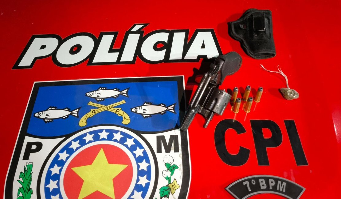 Homem é preso por porte ilegal de arma de fogo em Olho d'Água das Flores