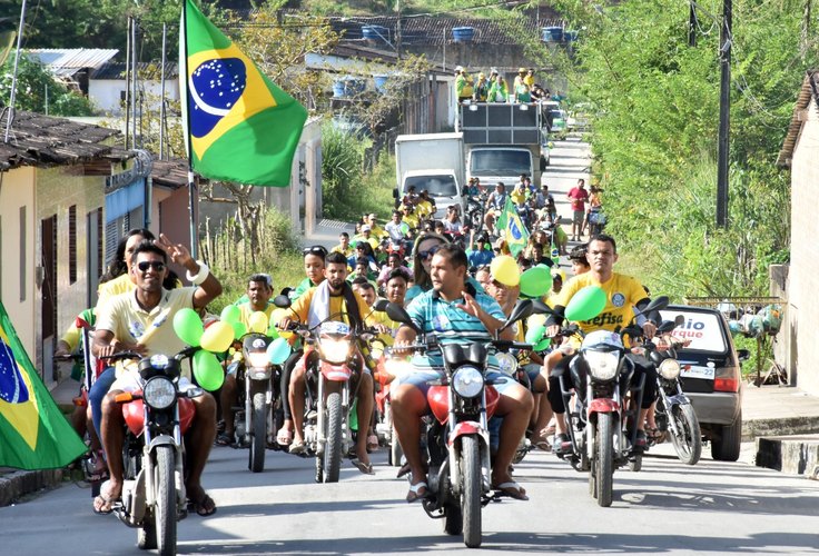 Inédito: bolsonaristas promovem carreata que vai ficar na história de Messias