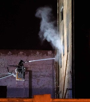 Incêndio em armazém abandonado na Espanha deixa mortos e feridos