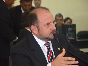 Aprovado projeto que obriga o plantio de árvores em empreendimentos financiados pelo Estado