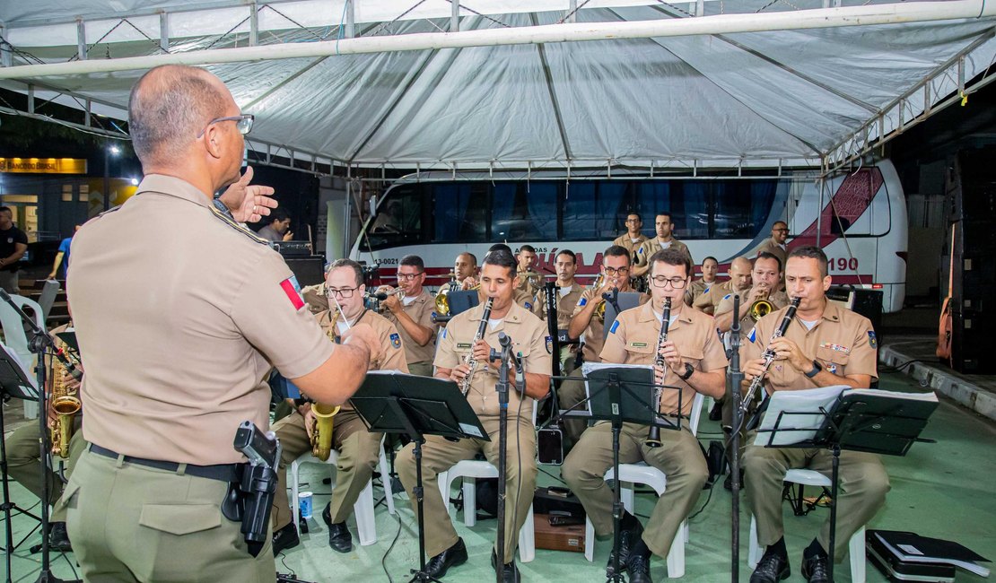 Banda da PM leva música e cultura ao município de Batalha em apresentação especial
