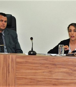 Vereadores convocam Secretária de Educação de Penedo pela segunda vez
