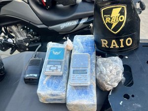 Homem é preso por tráfico de drogas no bairro Levada, em Maceió