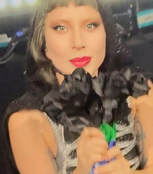 Deu saudade do Rio? Lady Gaga segue interagindo com fãs brasileiros na The Mayhem Ball!