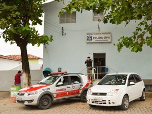 Traficante é preso com drogas e quatro armas de fogo no Centro de Atalaia