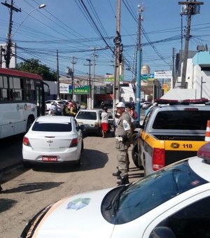SMTT reforça combate ao transporte clandestino no Centro de Maceió