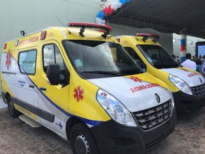 Hospital Regional de Arapiraca recebe ambulância para atendimento à população