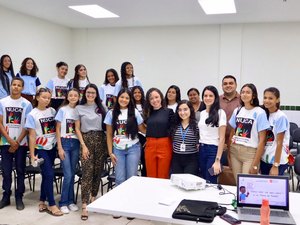Agosto Lilás: estudantes da rede municipal de Palmeira dos Índios discutem combate à violência de gênero