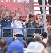Caminhada de Arthur Lira reúne multidão em São Miguel dos Campos