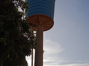 Moradores de Taquarana reclamam de água suja em torneiras