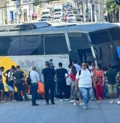 Estudante do Ifal fica ferido após ser atropelado por ônibus no Centro de Maceió