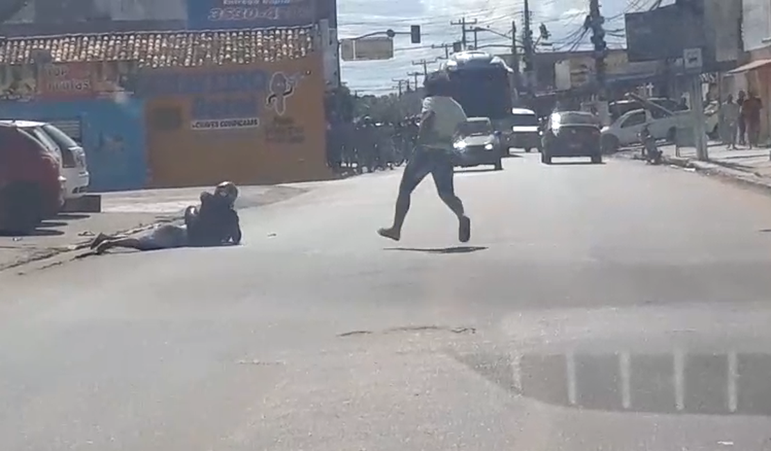 Homem tenta matar vítima e acaba baleado durante atentado, em Arapiraca 