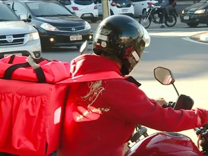 Casal é preso por tráfico após ser flagrado realizando ‘delivery’ de entorpecentes em Maceió