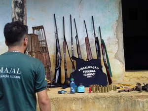IMA flagra armas, munições e aves em cativeiro na Estação Ecológica de Murici