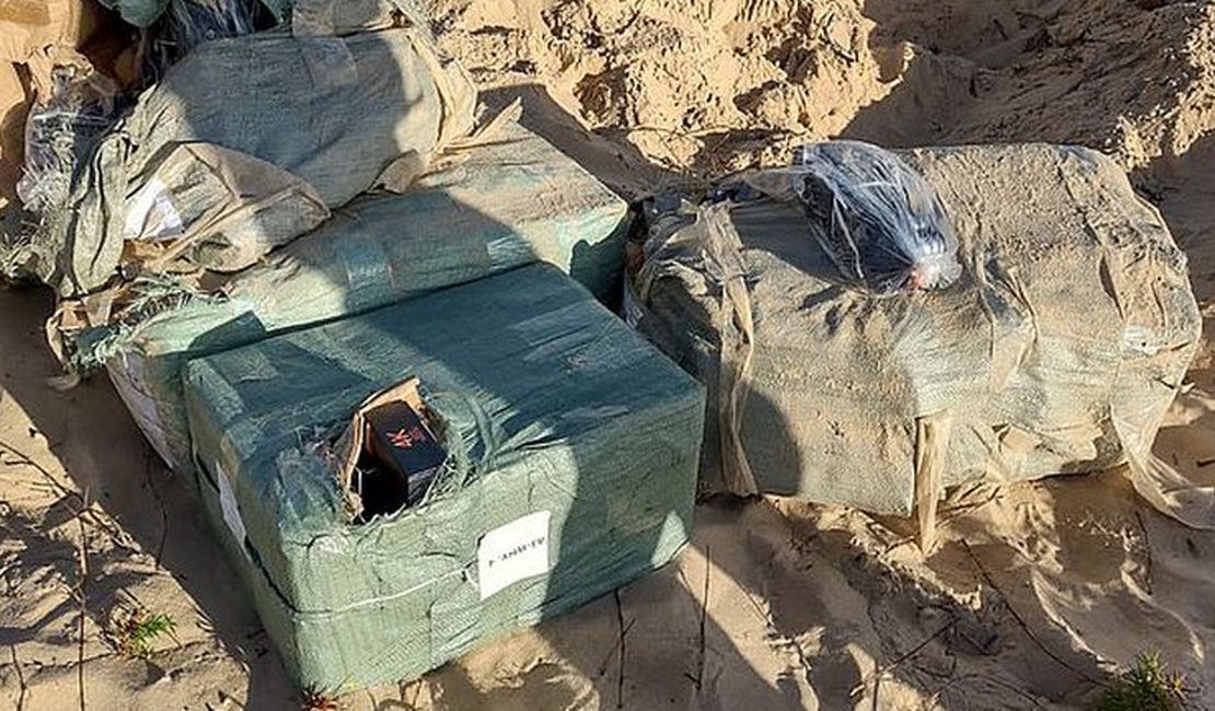 Carga de equipamentos eletrônicos é apreendida pela polícia em balsa na Foz do Velho Chico
