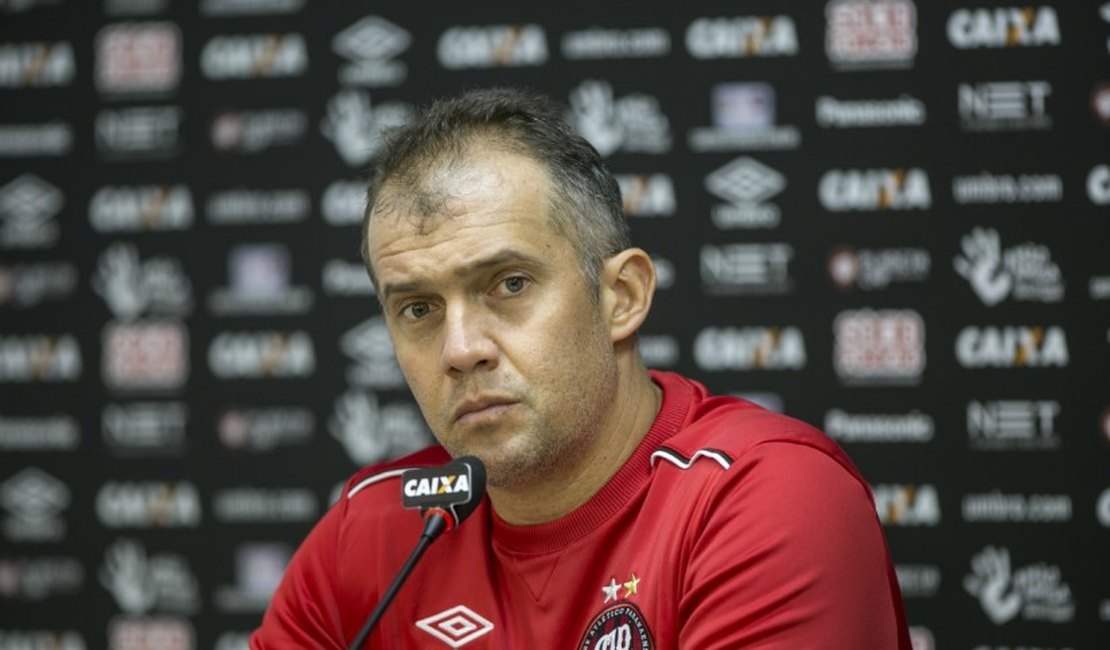 Eduardo Baptista é demitido e não é mais o técnico do Atlético Paranaense