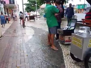 [Vídeo] Bloqueios não conseguem reduzir fluxo de pessoas no Centro